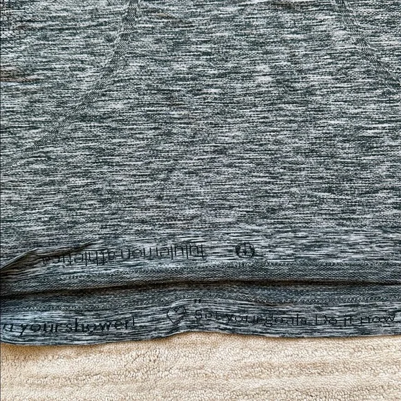 Like New Lululemon Run: Swiftly Tech Racerback Space Dye Heathered Green Size 6 - Picture 6 of 14